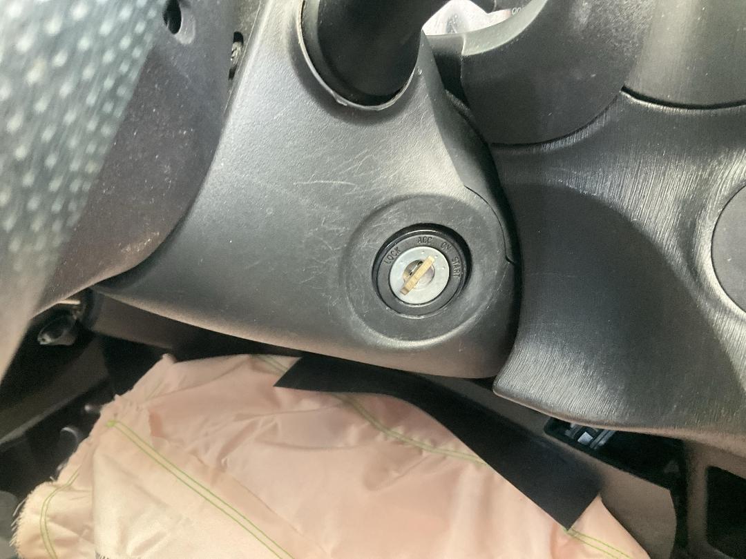 Photo '10' of Toyota Yaris YRS