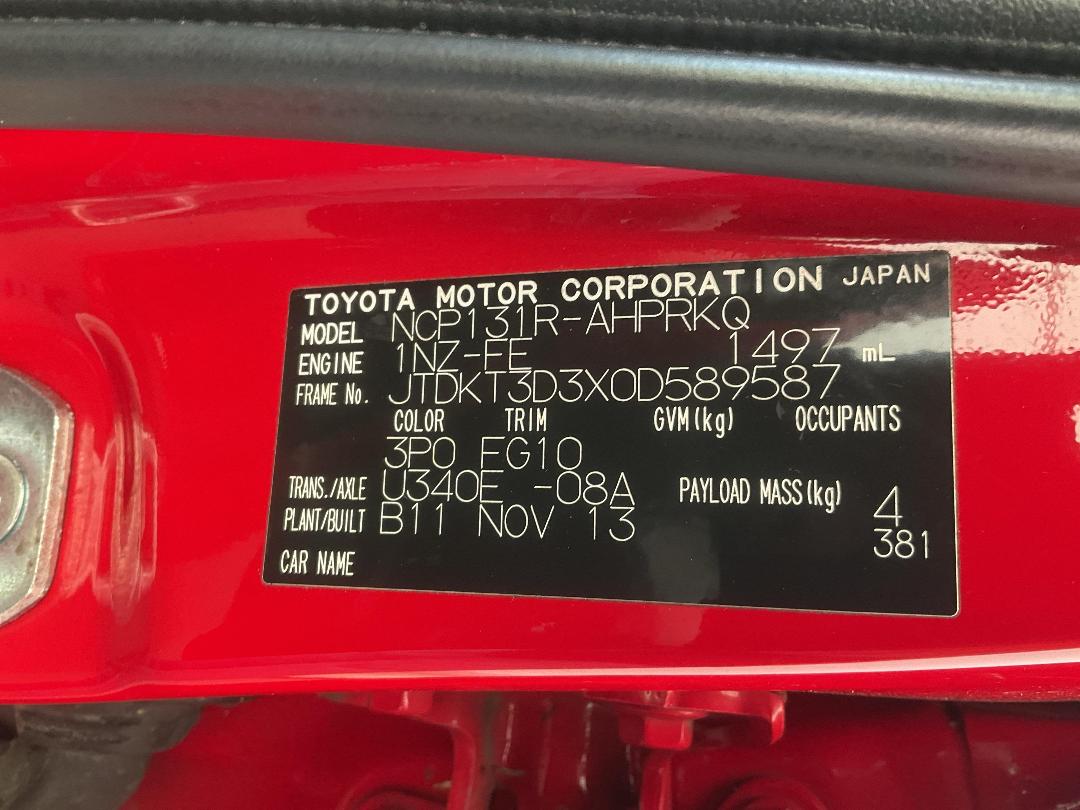 Photo '13' of Toyota Yaris YRS