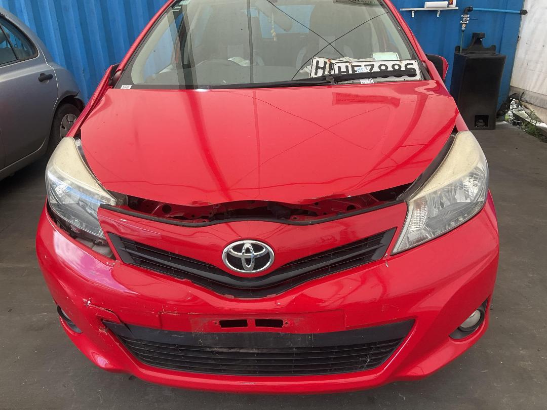 Photo '19' of Toyota Yaris YRS