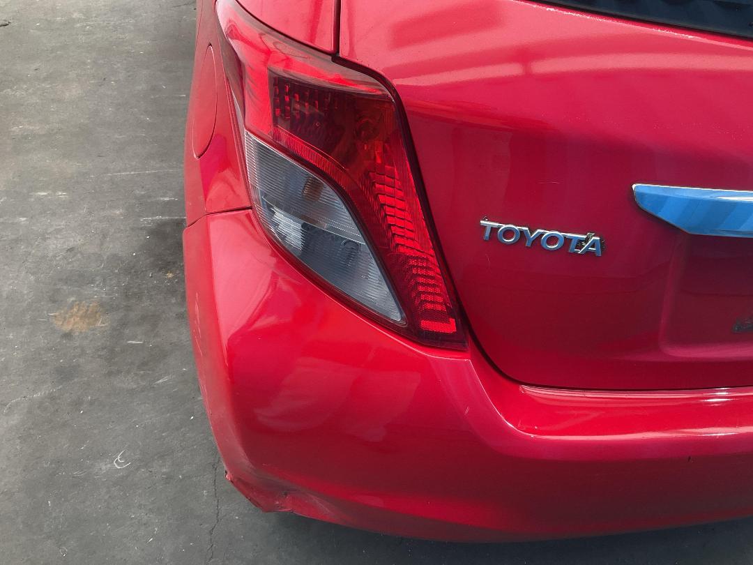 Photo '26' of Toyota Yaris YRS