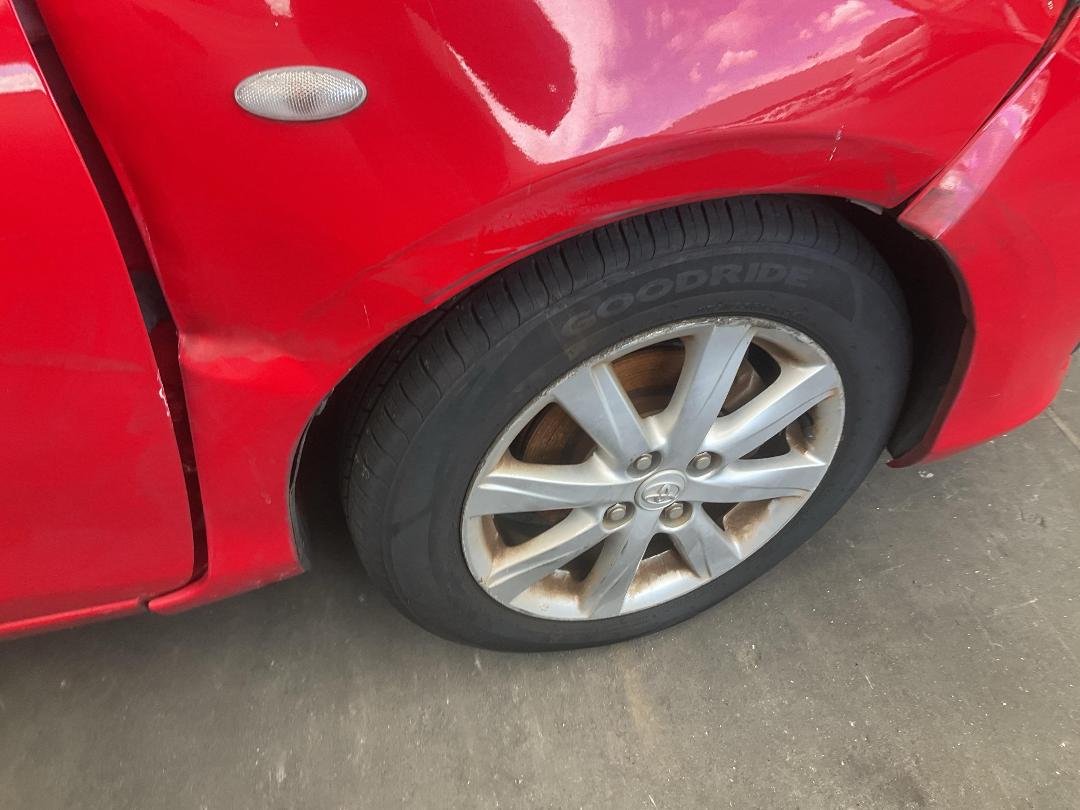 Photo '30' of Toyota Yaris YRS