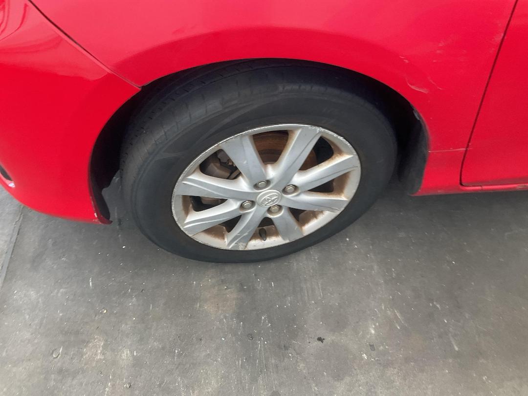 Photo '31' of Toyota Yaris YRS