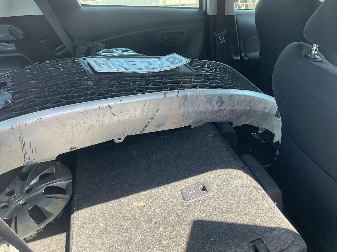 Photo '11' of Toyota Yaris GX