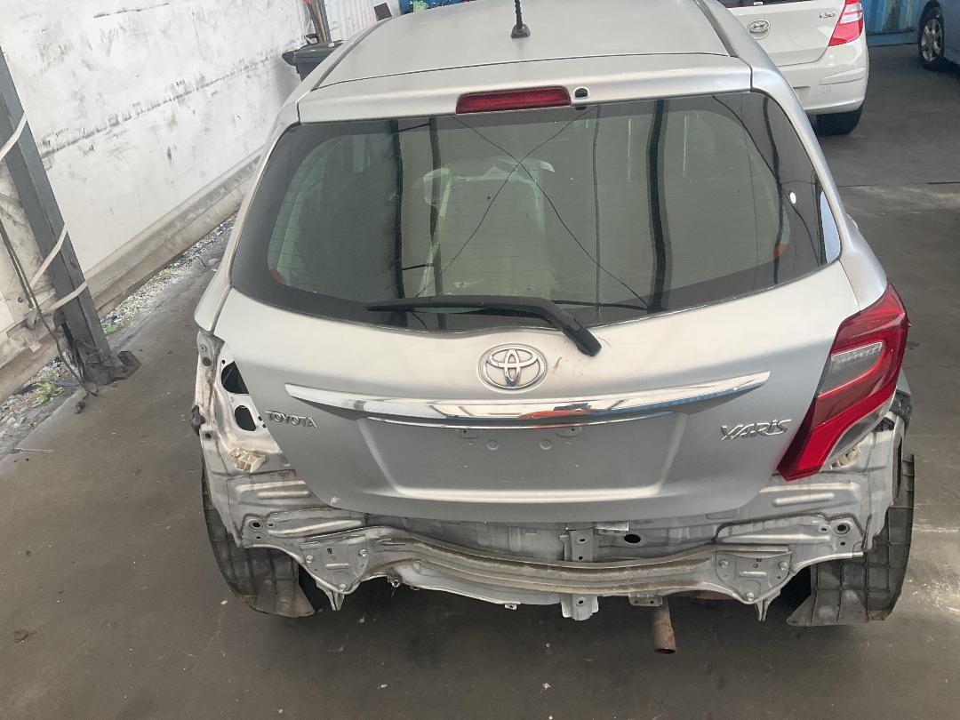 Photo '13' of Toyota Yaris GX