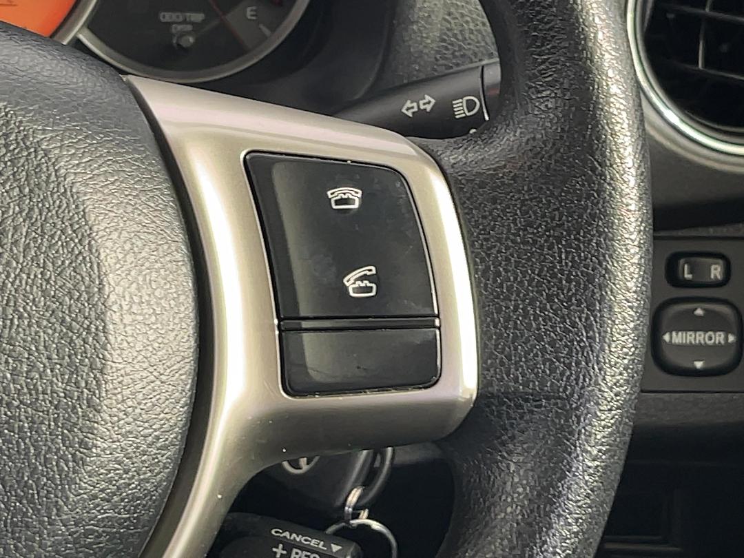 Photo '27' of Toyota Yaris