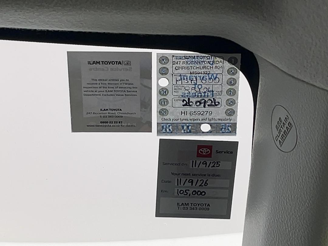 Photo '30' of Toyota Yaris