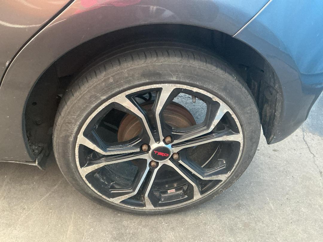 Photo '8' of Toyota Yaris