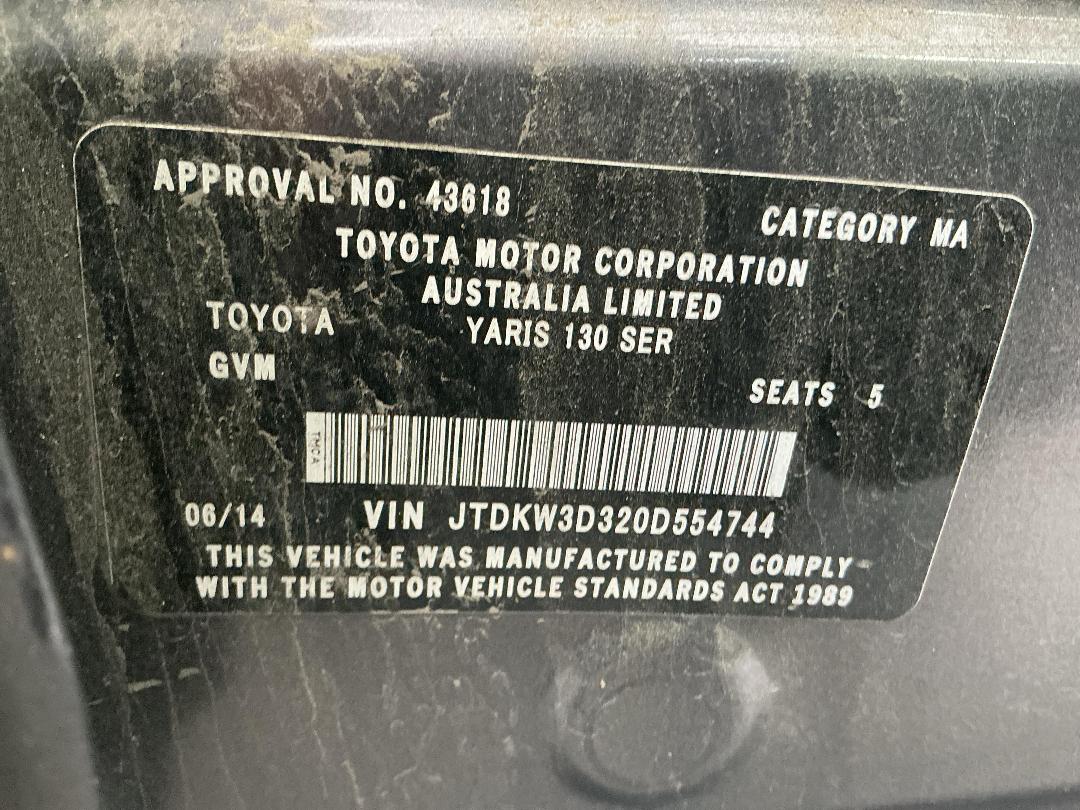 Photo '17' of Toyota Yaris