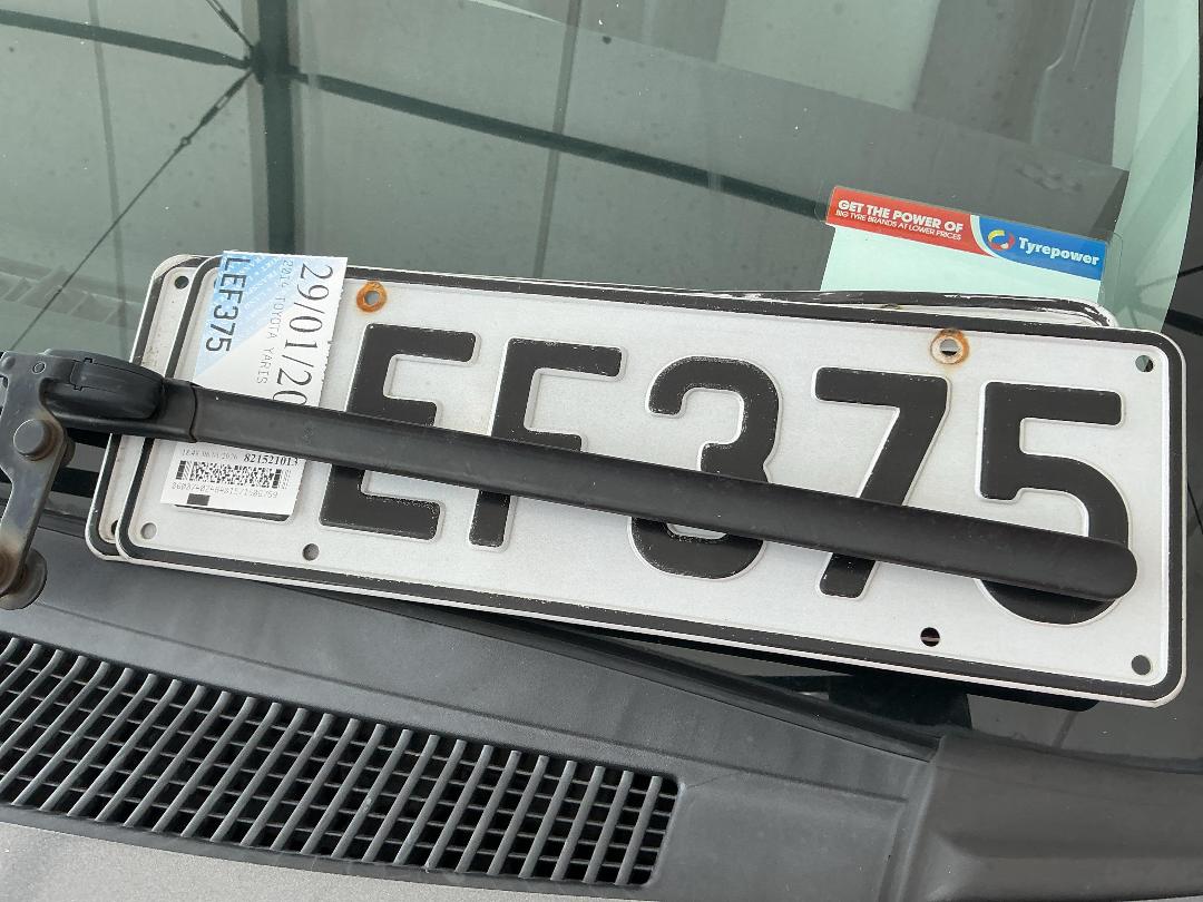 Photo '24' of Toyota Yaris