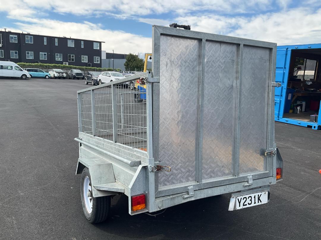 Photo '6' of TRAILER TUI 8X4 Transport - Single Photo '6' of TRAILER TUI 8X4 Transport - Single