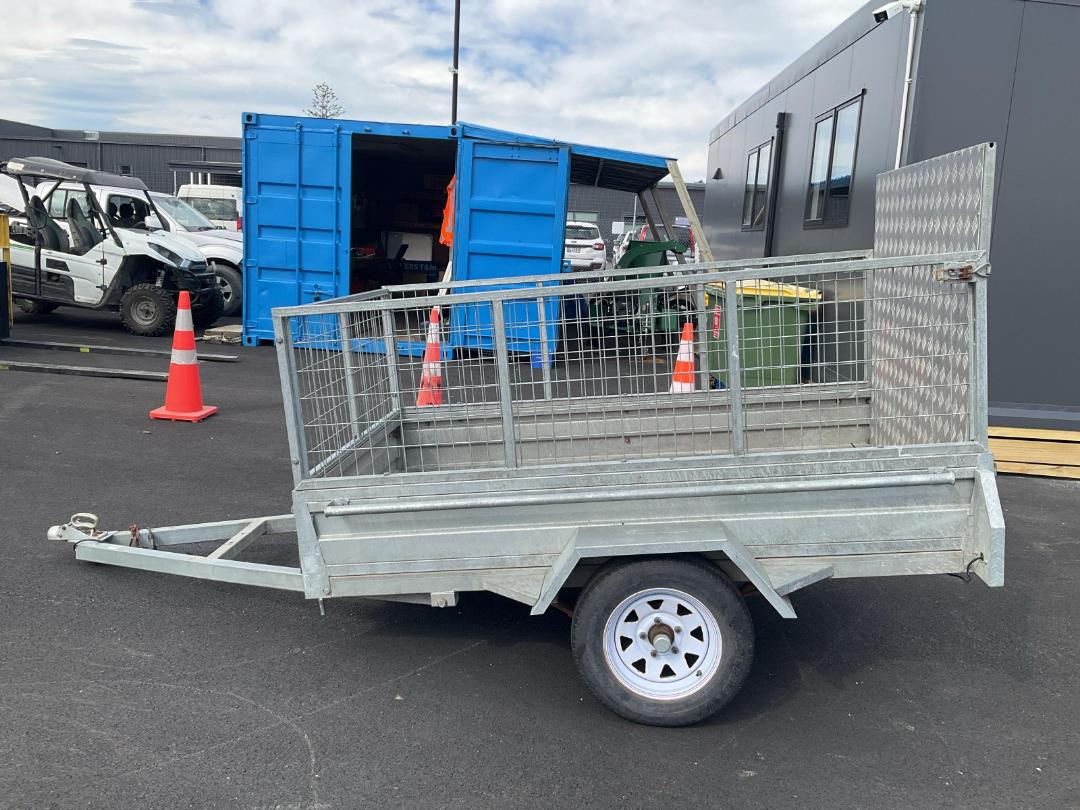 Photo '7' of TRAILER TUI 8X4 Transport - Single Photo '7' of TRAILER TUI 8X4 Transport - Single