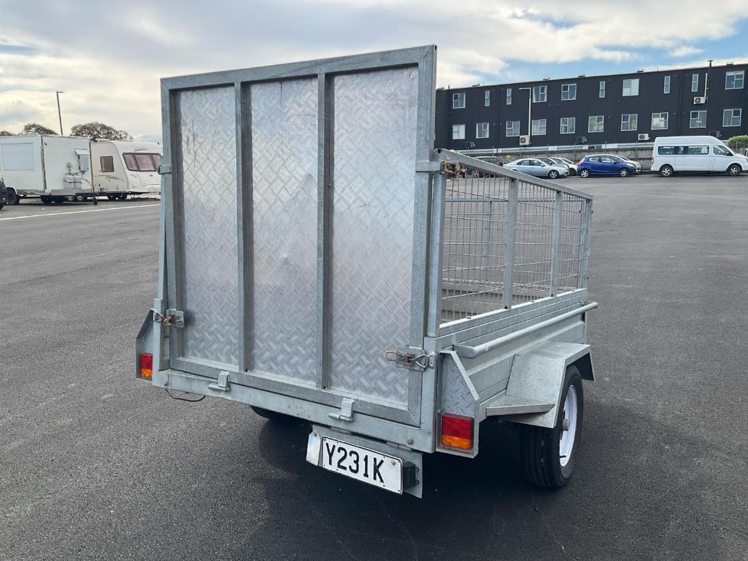 Photo '4' of TRAILER TUI 8X4 Transport - Single Photo '4' of TRAILER TUI 8X4 Transport - Single