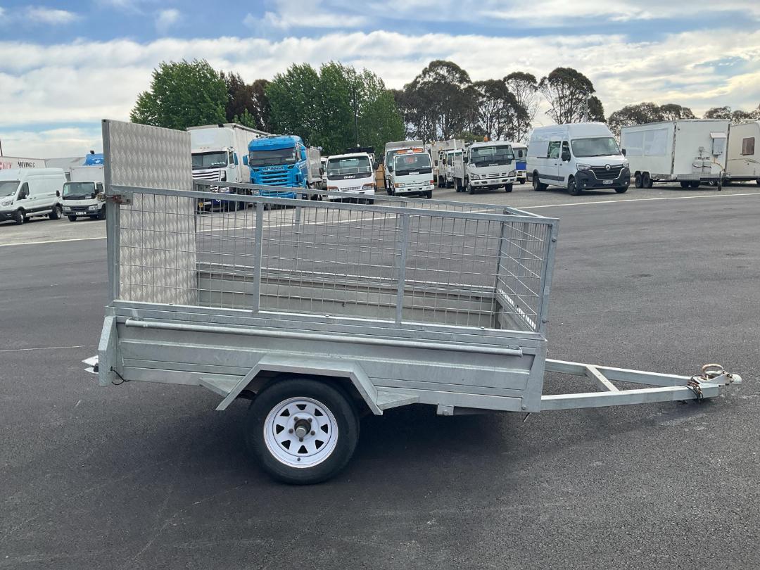 Photo '3' of TRAILER TUI 8X4 Transport - Single Photo '3' of TRAILER TUI 8X4 Transport - Single