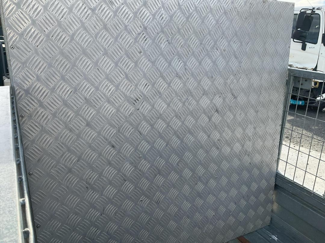 Photo '20' of TRAILER TUI 8X4 Transport - Single Photo '20' of TRAILER TUI 8X4 Transport - Single