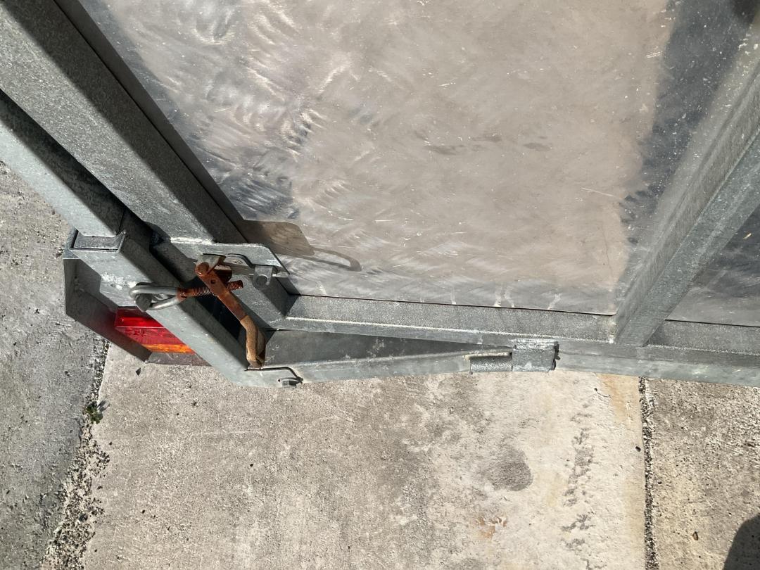 Photo '21' of TRAILER TUI 8X4 Transport - Single Photo '21' of TRAILER TUI 8X4 Transport - Single