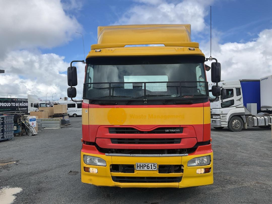 Photo '10' of UD TRUCKS CG31470 Rubbish Compactor