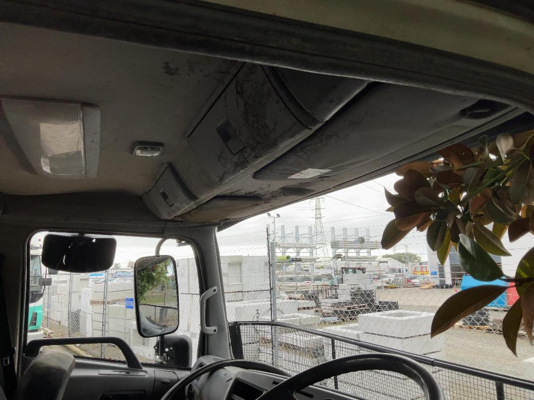 Photo '9' of UD Trucks MK11250 6x4 Flat Deck