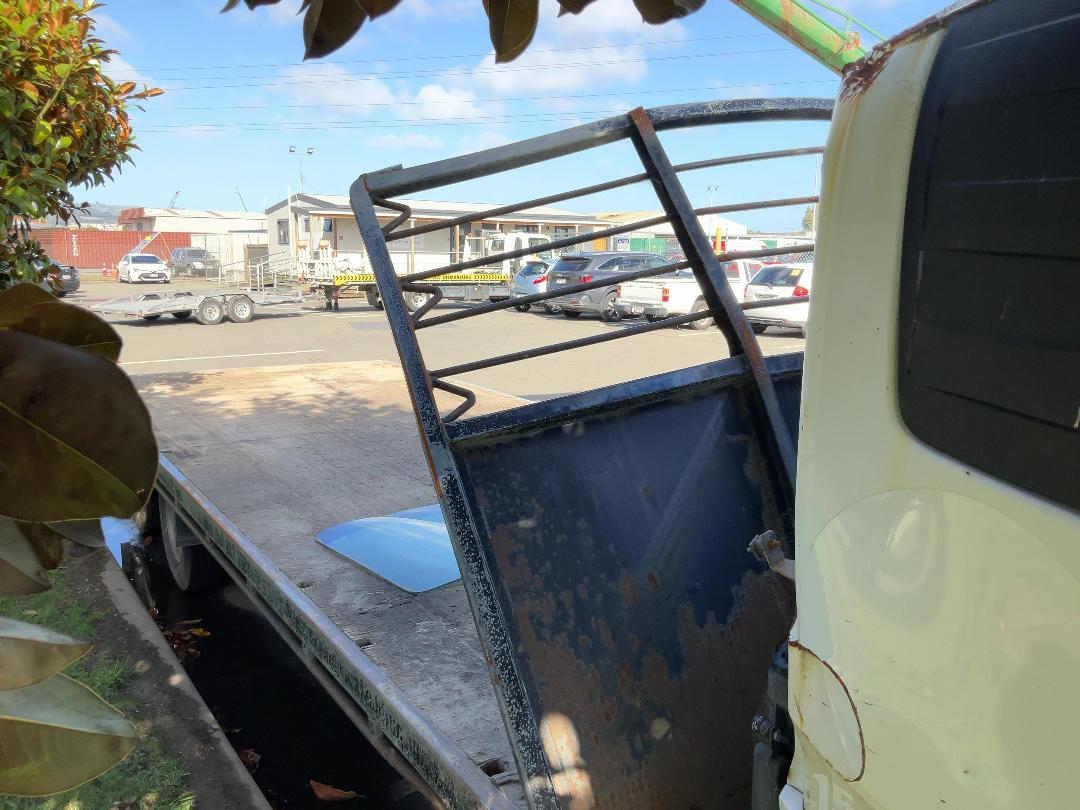 Photo '28' of UD Trucks MK11250 6x4 Flat Deck