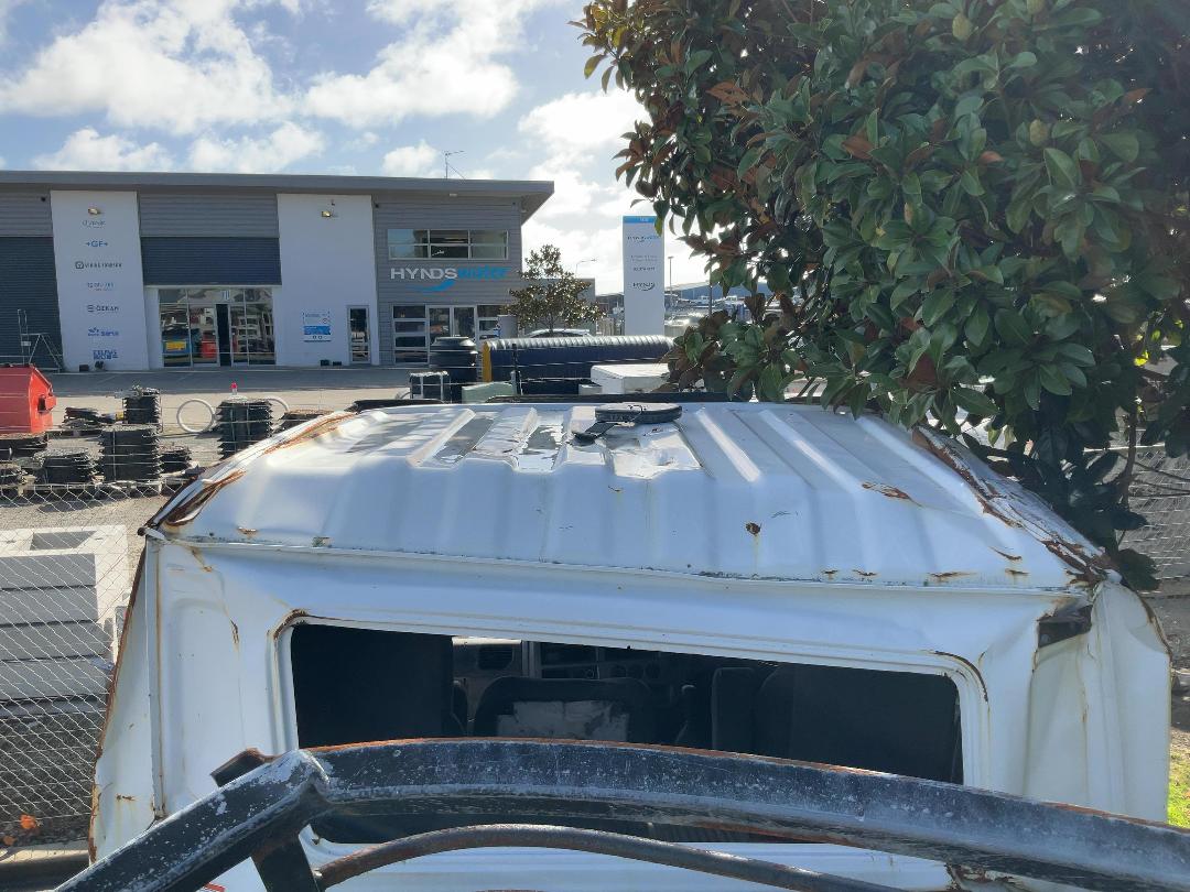 Photo '37' of UD Trucks MK11250 6x4 Flat Deck