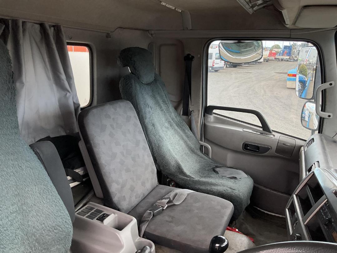 Photo '16' of UD Trucks PK17280 Traffic Management Photo '16' of UD Trucks PK17280 Traffic Management