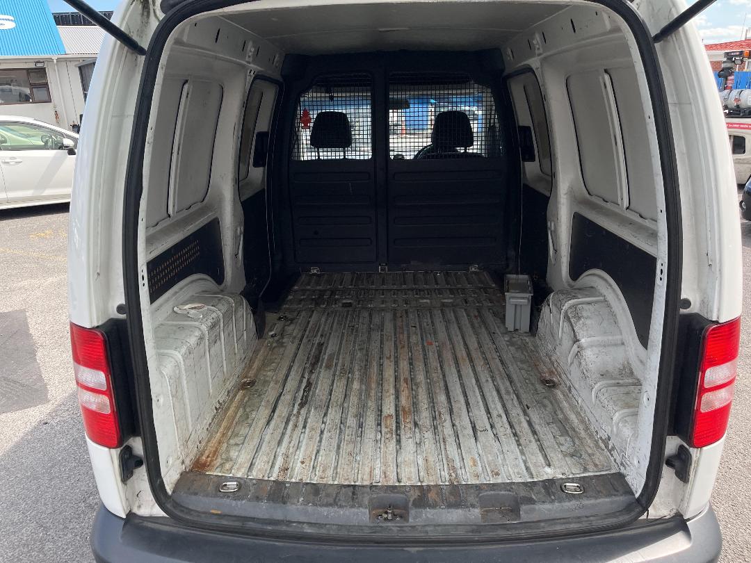 Photo '8' of Volkswagen Caddy Maxi Photo '8' of Volkswagen Caddy Maxi