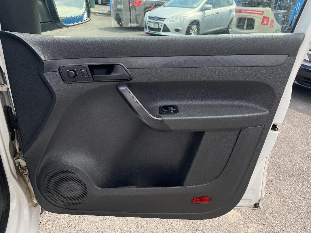 Photo '9' of Volkswagen Caddy Maxi Photo '9' of Volkswagen Caddy Maxi