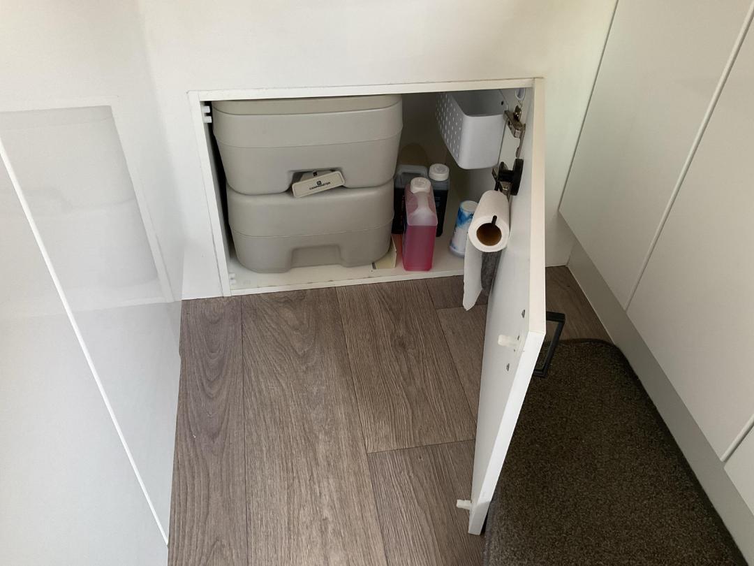 Photo '21' of Volkswagen Crafter 35 LWB 105 MAN Motorhome