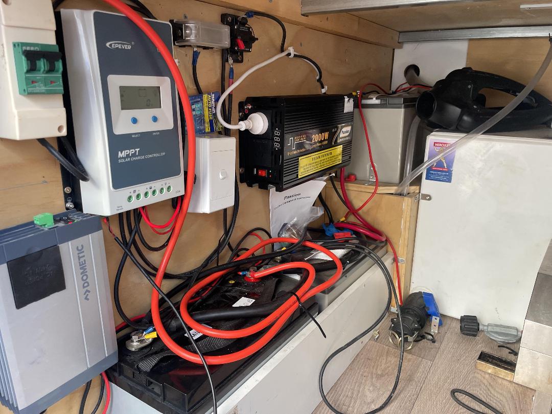 Photo '42' of Volkswagen Crafter 35 LWB 105 MAN Motorhome