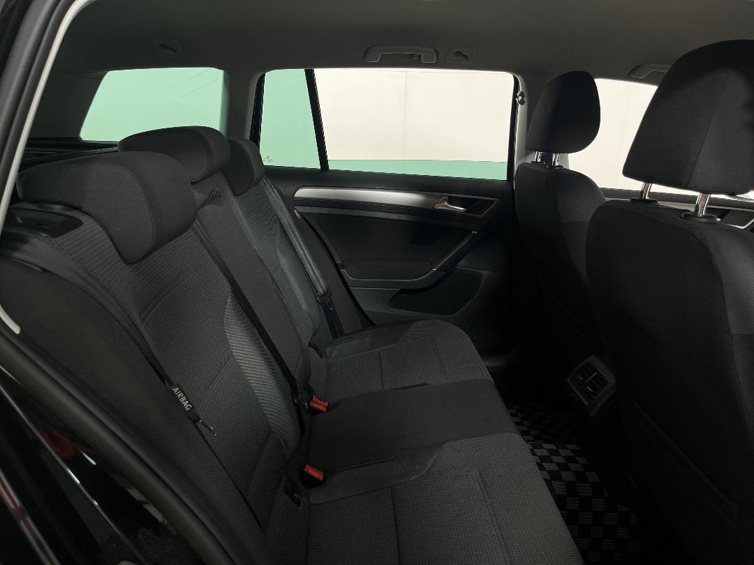 Photo '18' of Volkswagen Golf Variant Photo '18' of Volkswagen Golf Variant