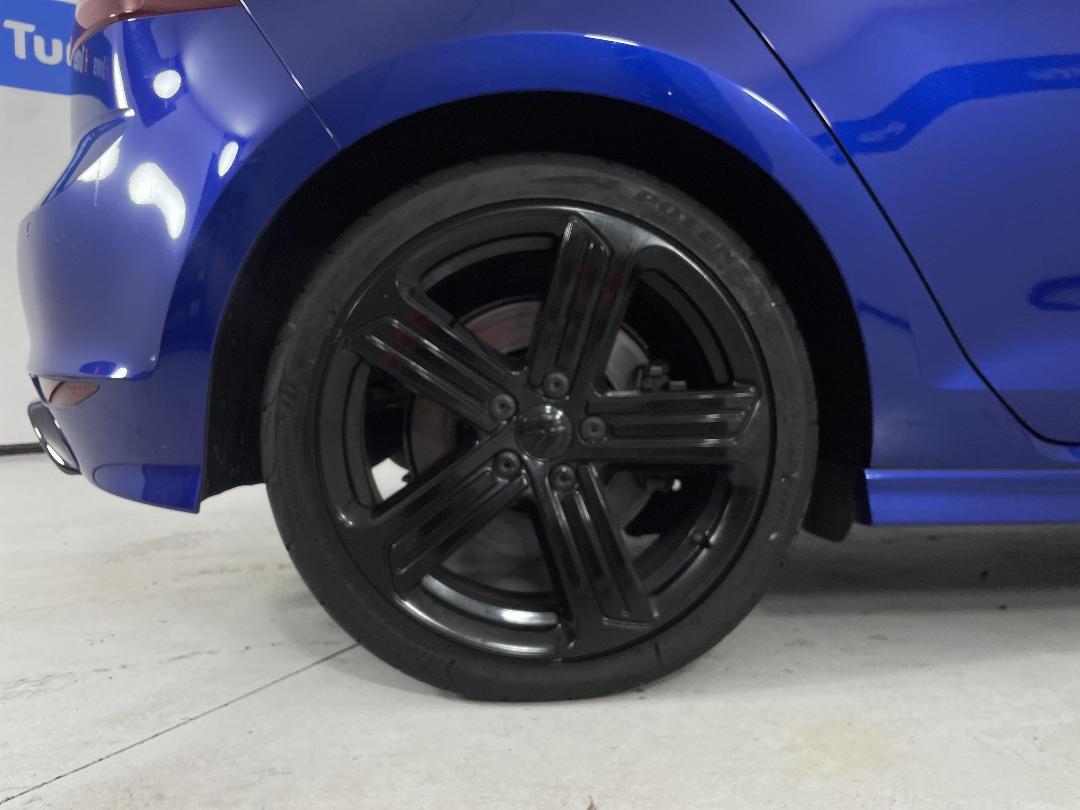 Photo '7' of Volkswagen Golf