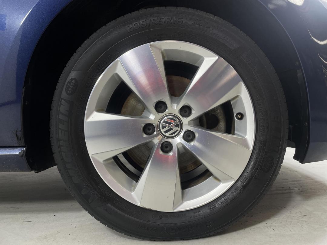 Photo '9' of Volkswagen Golf Photo '9' of Volkswagen Golf