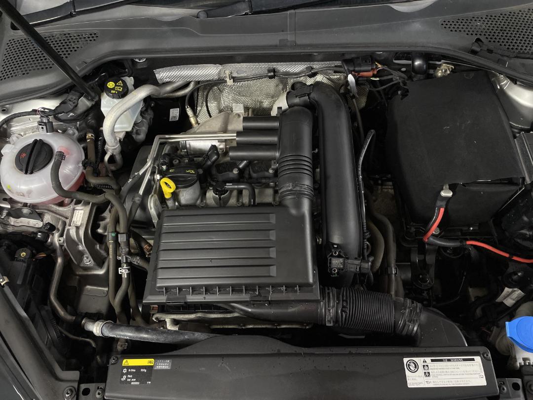 Photo '13' of Volkswagen Golf Photo '13' of Volkswagen Golf