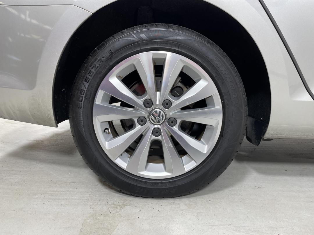 Photo '12' of Volkswagen Golf Photo '12' of Volkswagen Golf