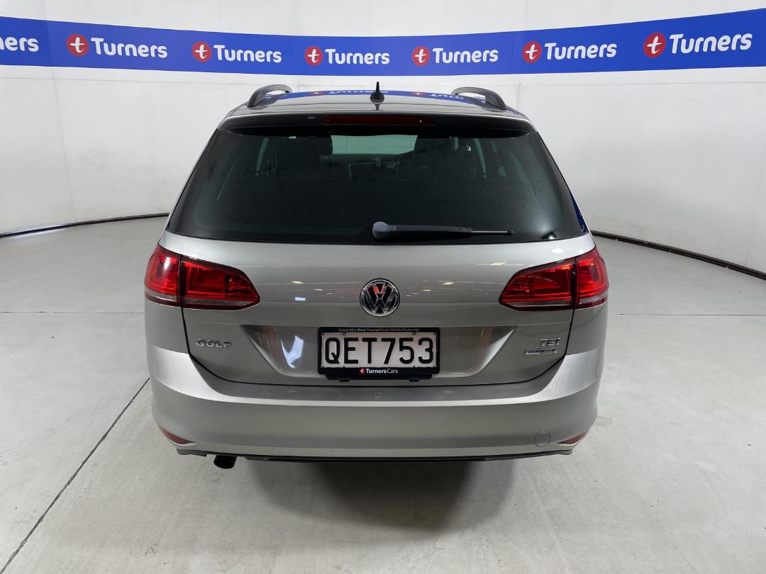 Photo '6' of Volkswagen Golf Photo '6' of Volkswagen Golf