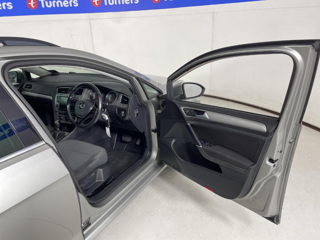 Photo '15' of Volkswagen Golf Photo '15' of Volkswagen Golf