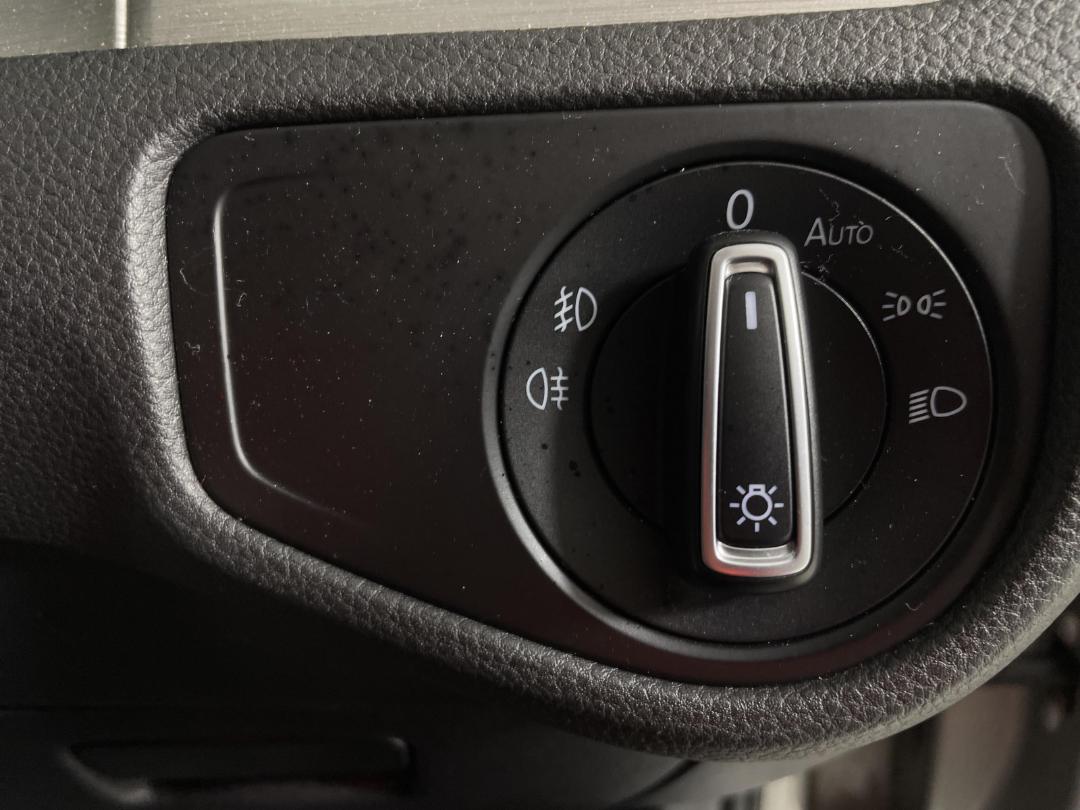 Photo '24' of Volkswagen Golf Photo '24' of Volkswagen Golf