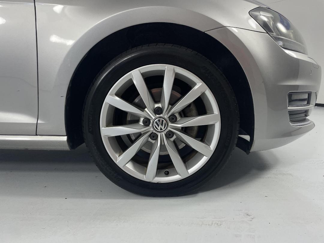 Photo '9' of Volkswagen Golf Photo '9' of Volkswagen Golf