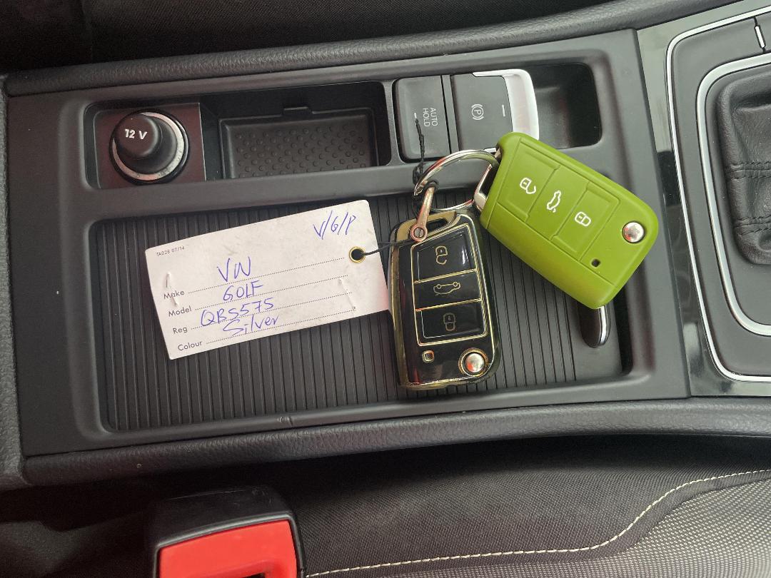 Photo '22' of Volkswagen Golf Photo '22' of Volkswagen Golf