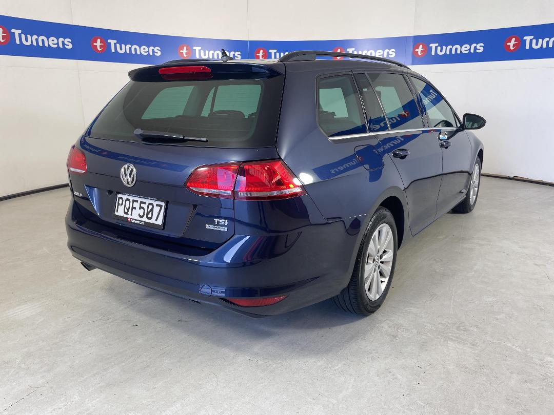 Photo '7' of Volkswagen Golf Photo '7' of Volkswagen Golf