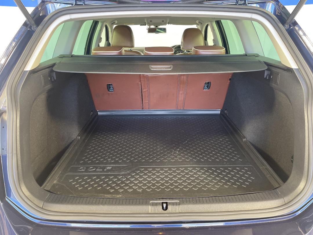 Photo '14' of Volkswagen Golf Photo '14' of Volkswagen Golf