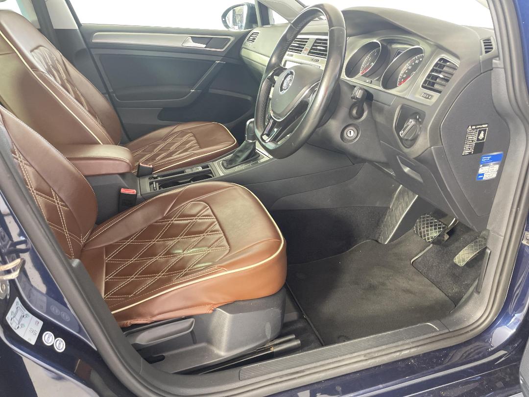 Photo '16' of Volkswagen Golf Photo '16' of Volkswagen Golf