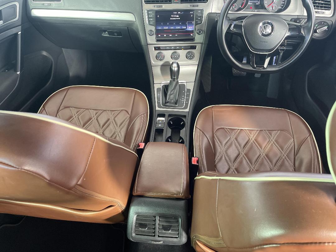 Photo '18' of Volkswagen Golf Photo '18' of Volkswagen Golf