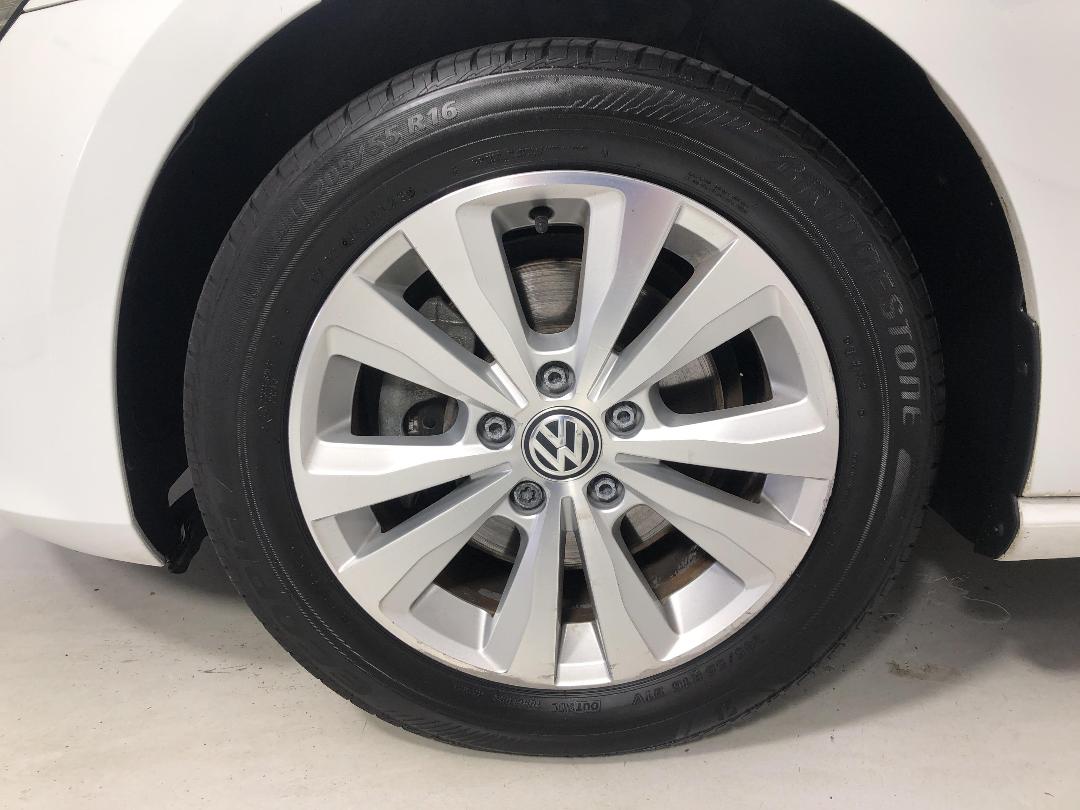 Photo '10' of Volkswagen Golf Photo '10' of Volkswagen Golf