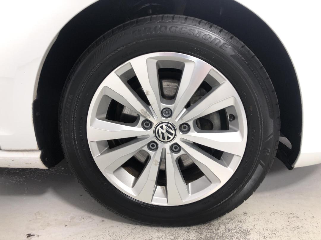 Photo '9' of Volkswagen Golf Photo '9' of Volkswagen Golf