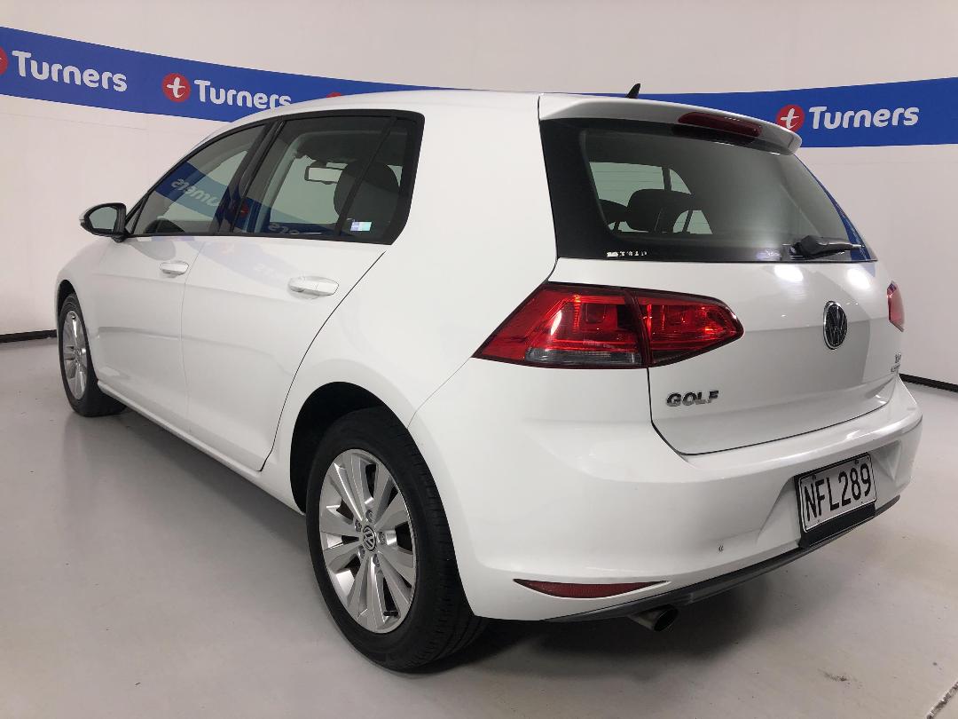 Photo '5' of Volkswagen Golf Photo '5' of Volkswagen Golf