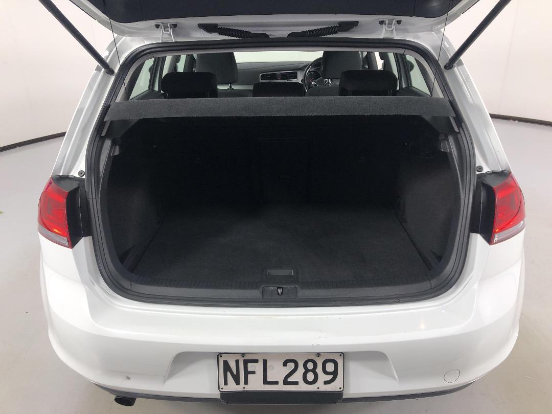 Photo '14' of Volkswagen Golf Photo '14' of Volkswagen Golf