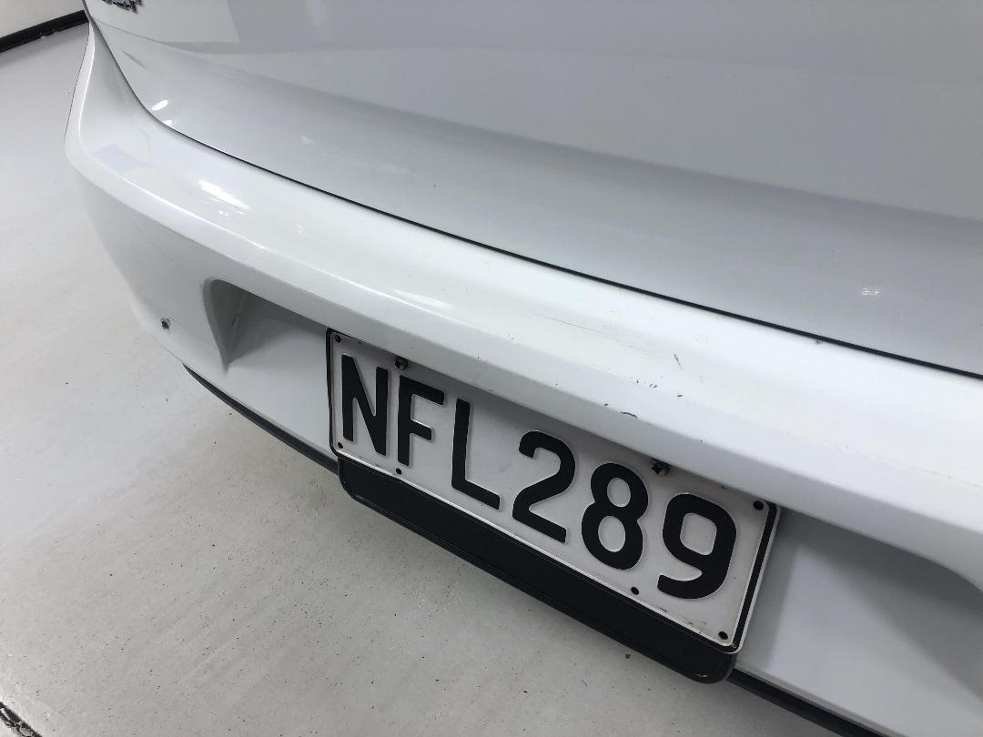 Photo '24' of Volkswagen Golf Photo '24' of Volkswagen Golf