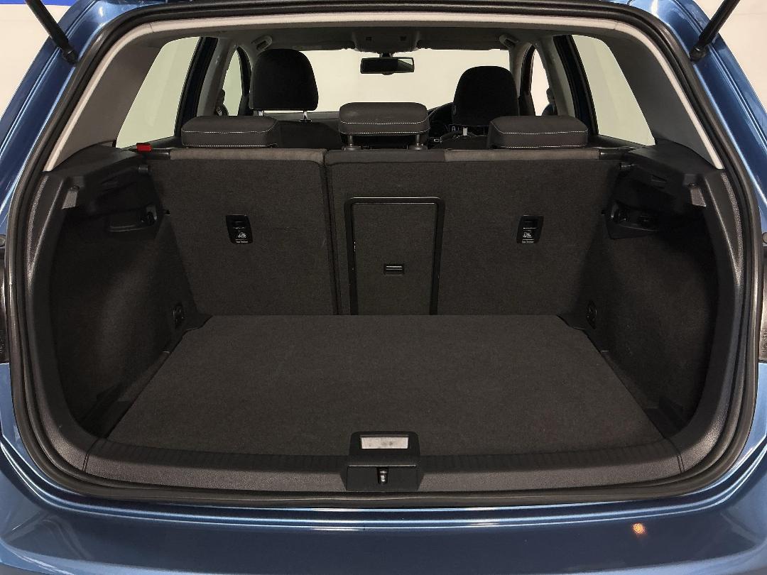 Photo '14' of Volkswagen Golf