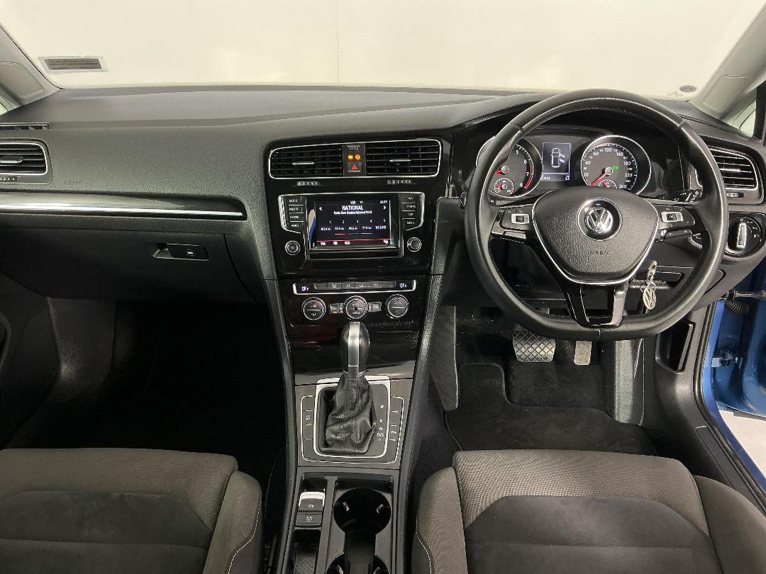 Photo '17' of Volkswagen Golf