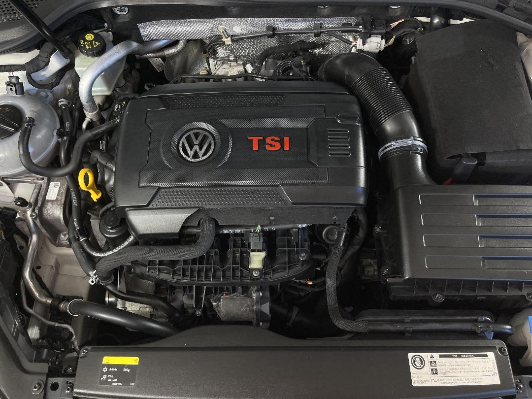 Photo '13' of Volkswagen Golf